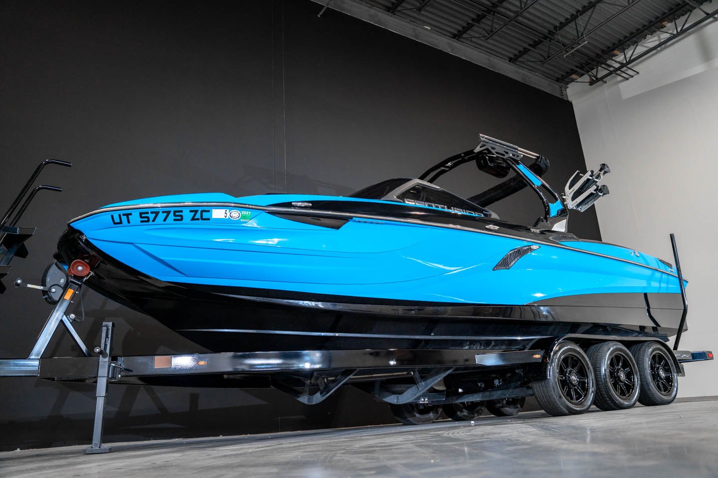 2021 Centurion Fi25 - BoardCo Boats