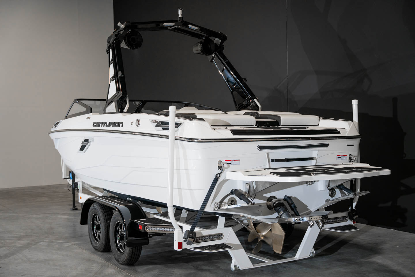 2023 Centurion Ri230 White / White - BoardCo