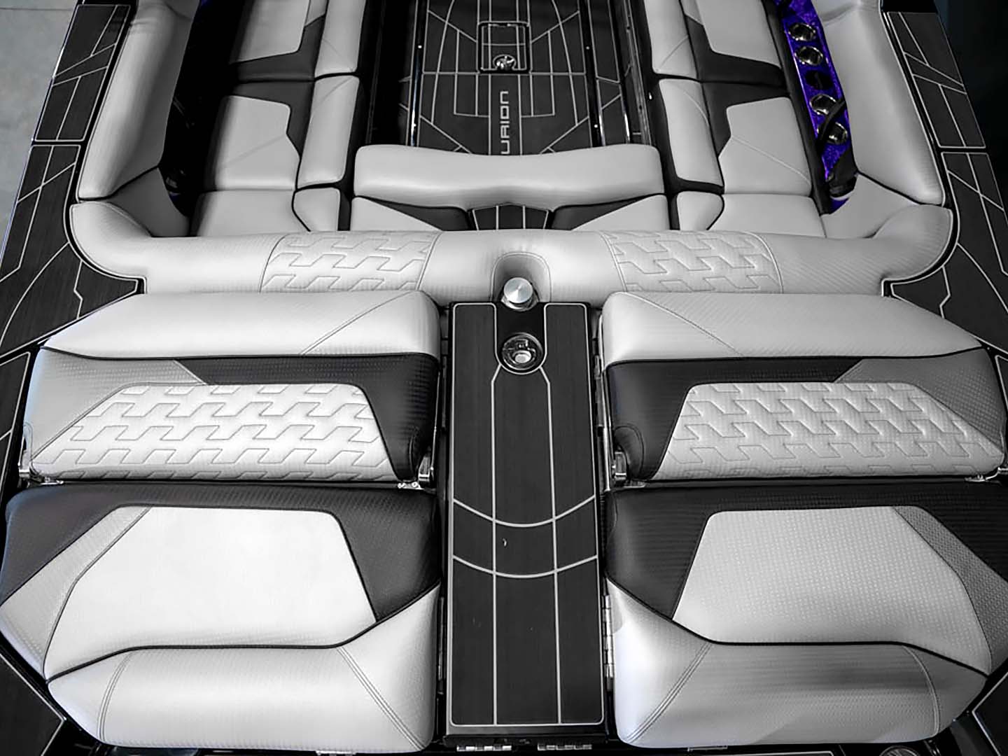 2024 Centurion Ri245 - Brilliant Purple Flake / Gunmetal Flake / Onyx Black - BoardCo Boats