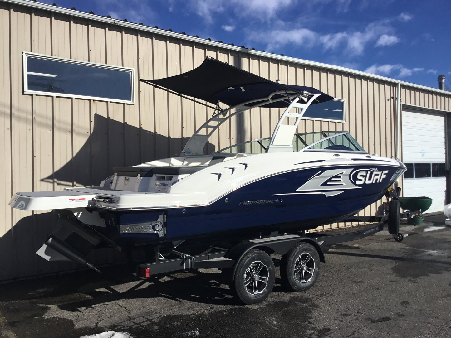 24 Chaparral 23 Surf Velocity Tower