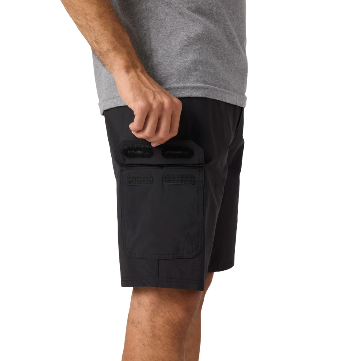 O'Neill TRVLR Cargo 20" Hybrid Shorts in Black