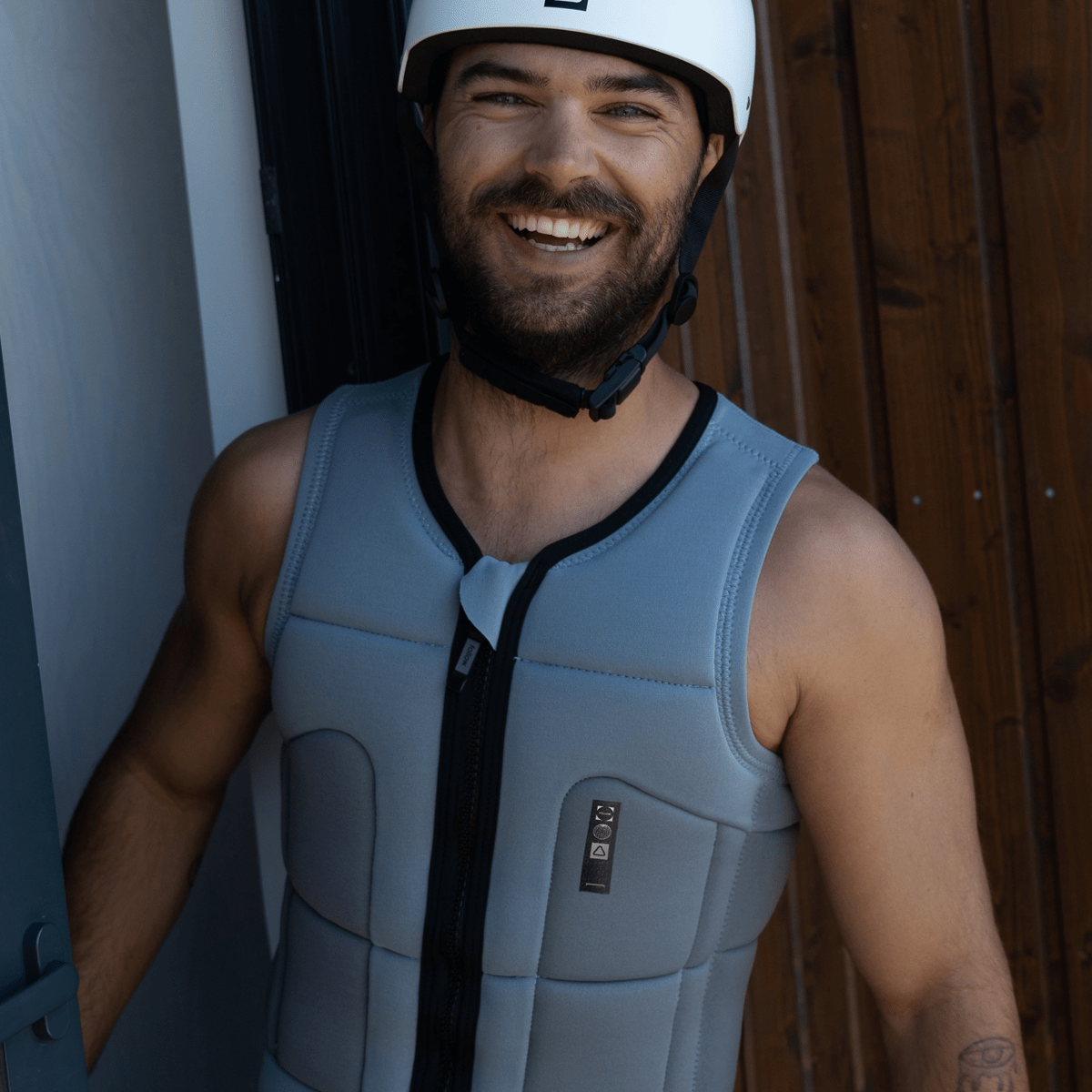 Follow Global Comp Wake Vest in Alloy - BoardCo