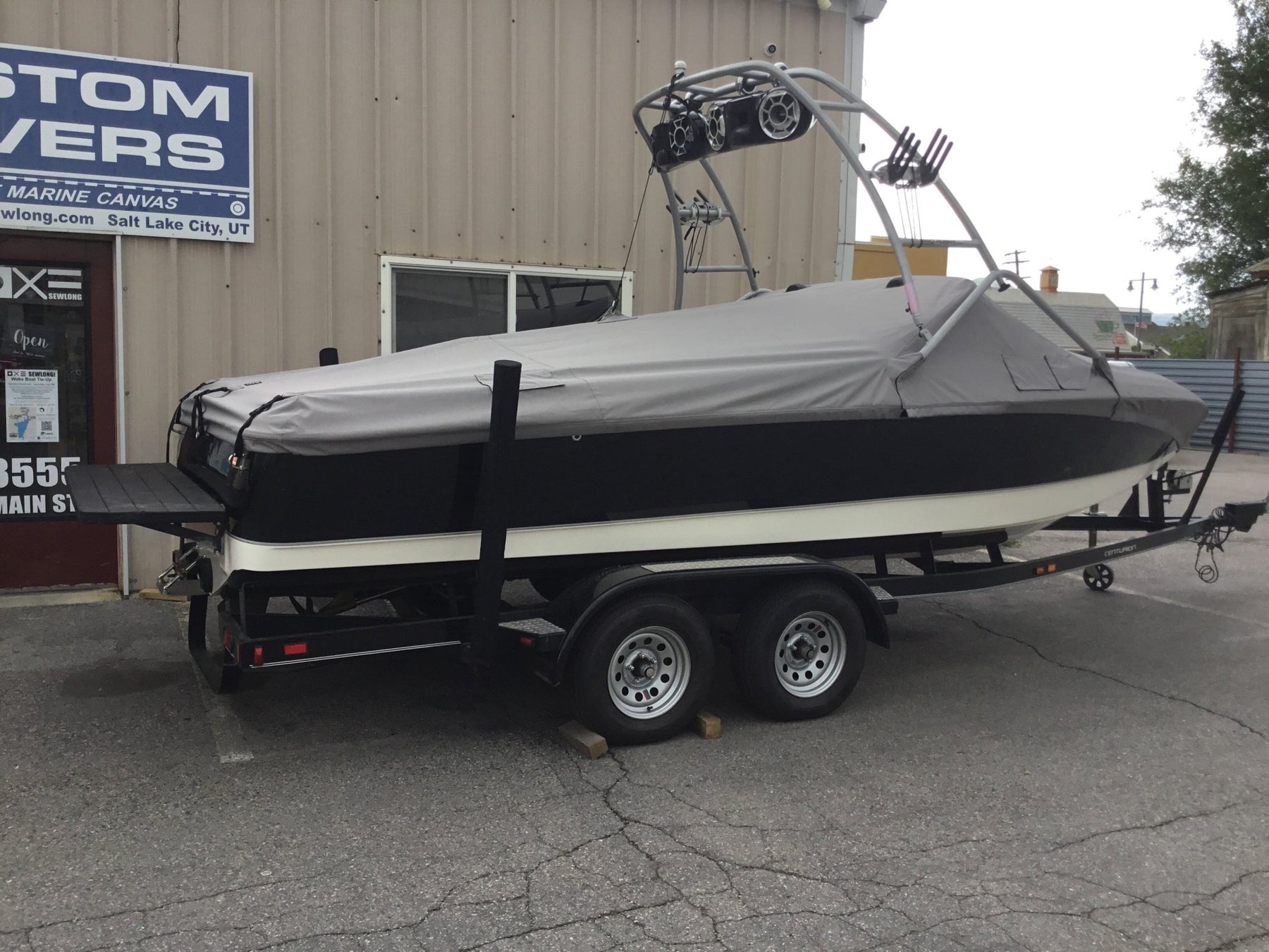 Centurion Escalade/Avalanche Cinch Cover with Proflight Tower - BoardCo