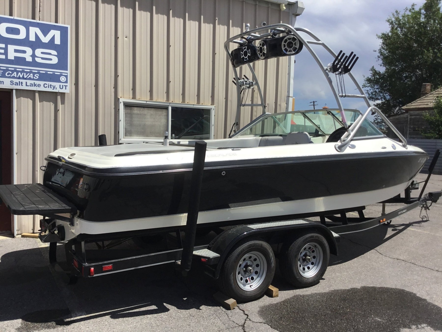 Centurion Escalade/Avalanche Cinch Cover with Proflight Tower - BoardCo