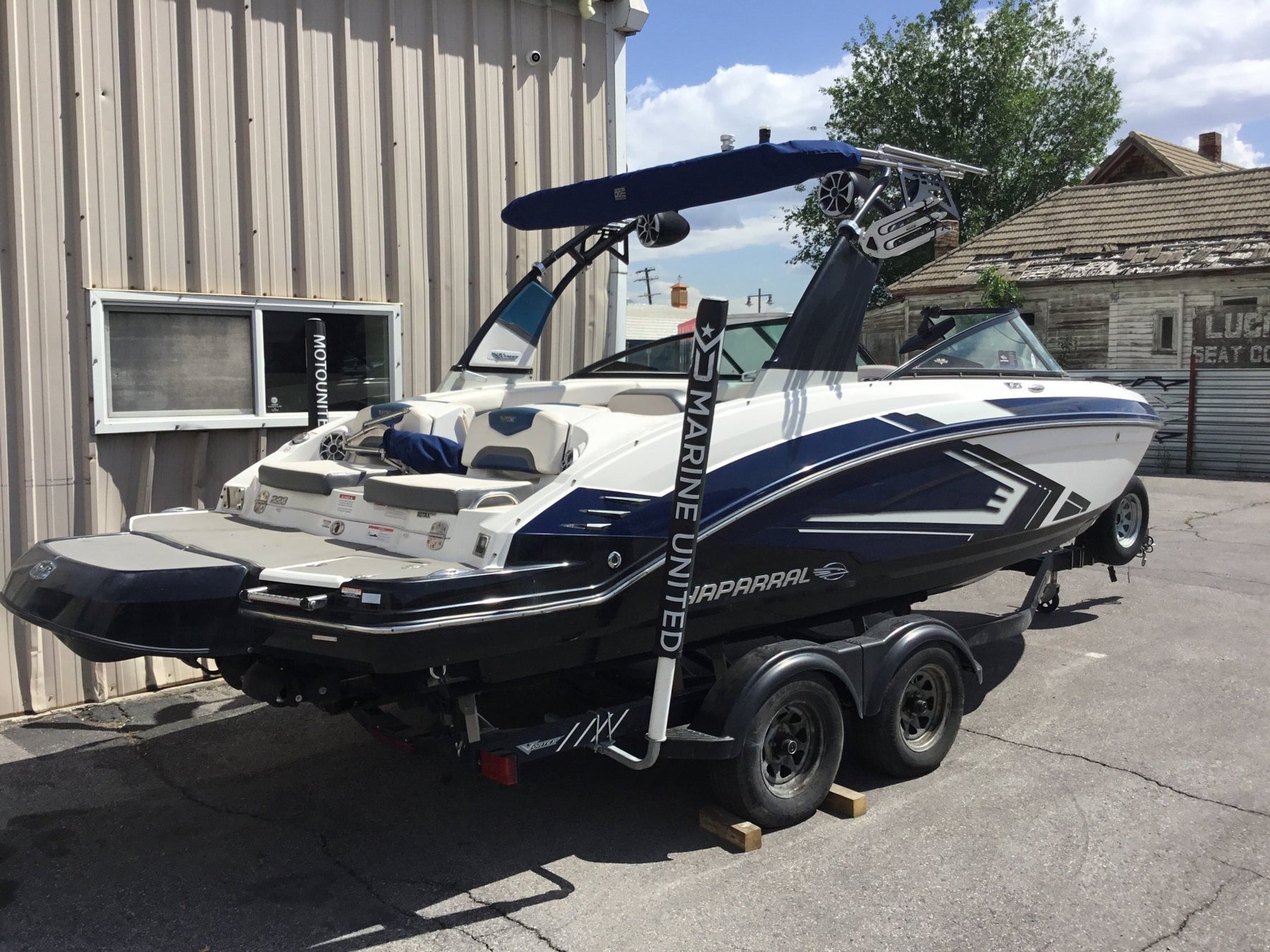 Chaparral Vortex Folding Canopy Top - BoardCo