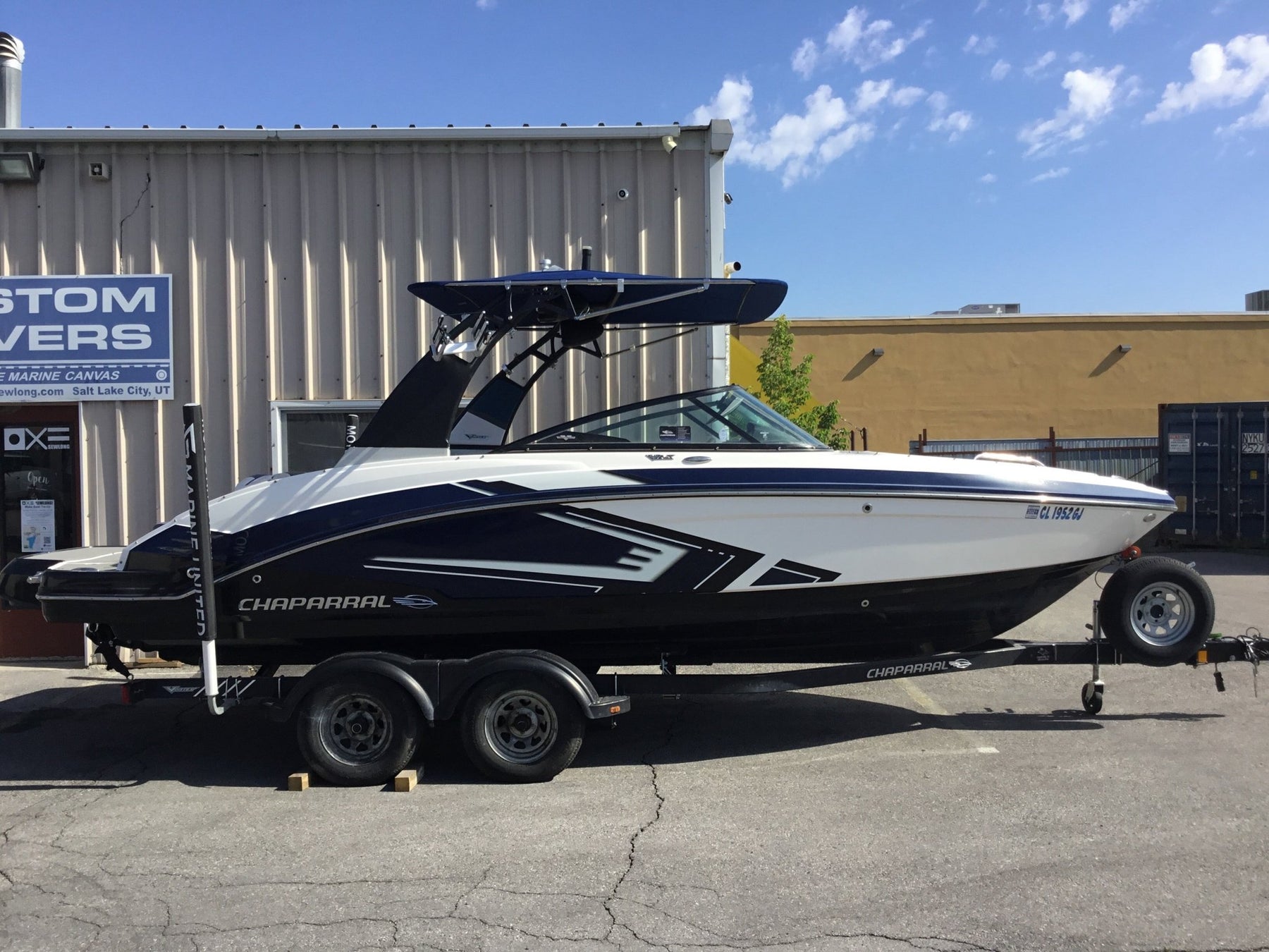 Chaparral Vortex Folding Canopy Top - BoardCo