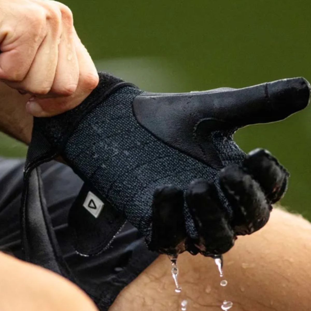 Follow Origins Pro Kevlar Glove in Black - BoardCo