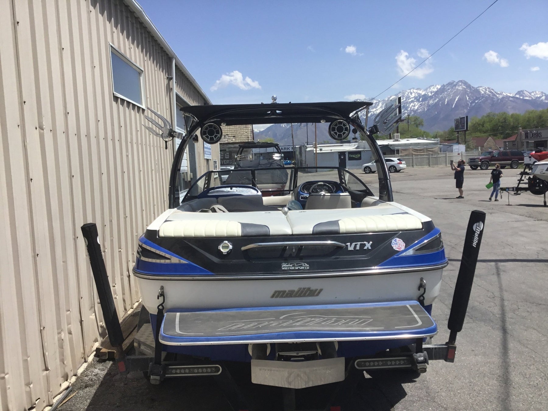 Malibu with Illusion Tower Folding Canopy Top - BoardCo