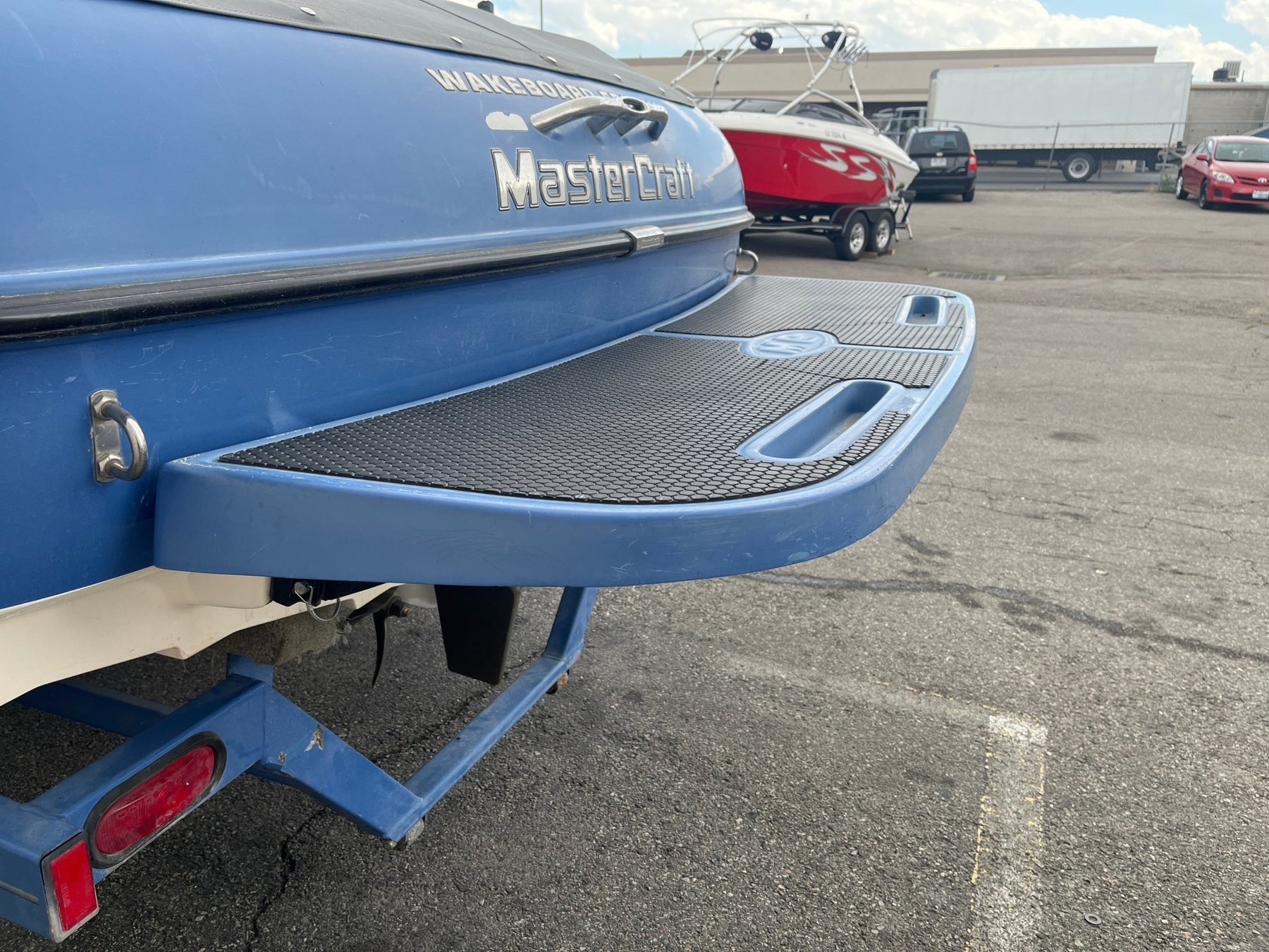 MasterCraft Small Round Swim Platform Cover - BoardCo