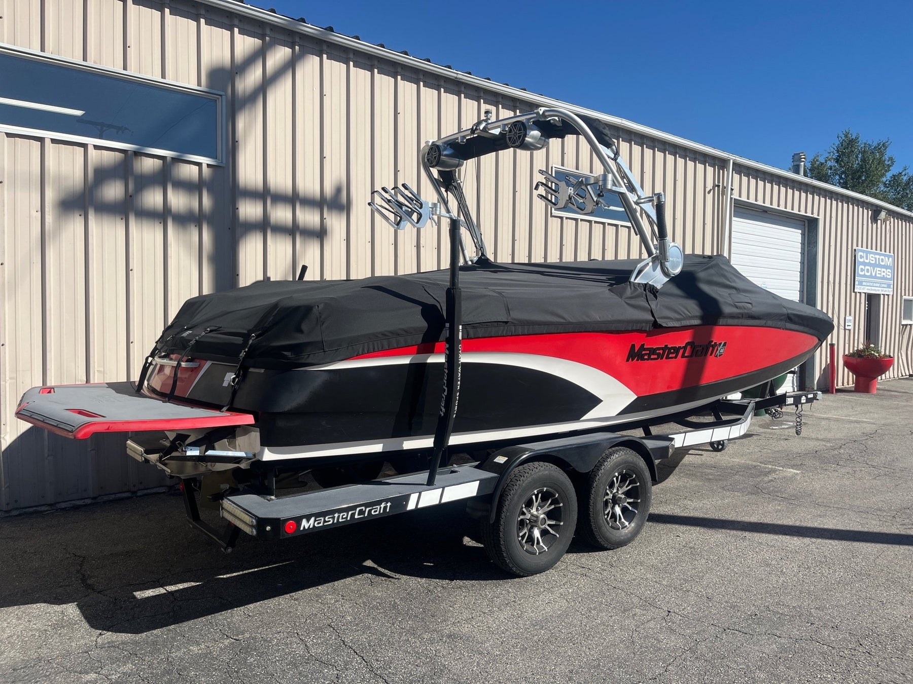 MasterCraft X46 With ZFT4 Tower Cinch Cover - BoardCo