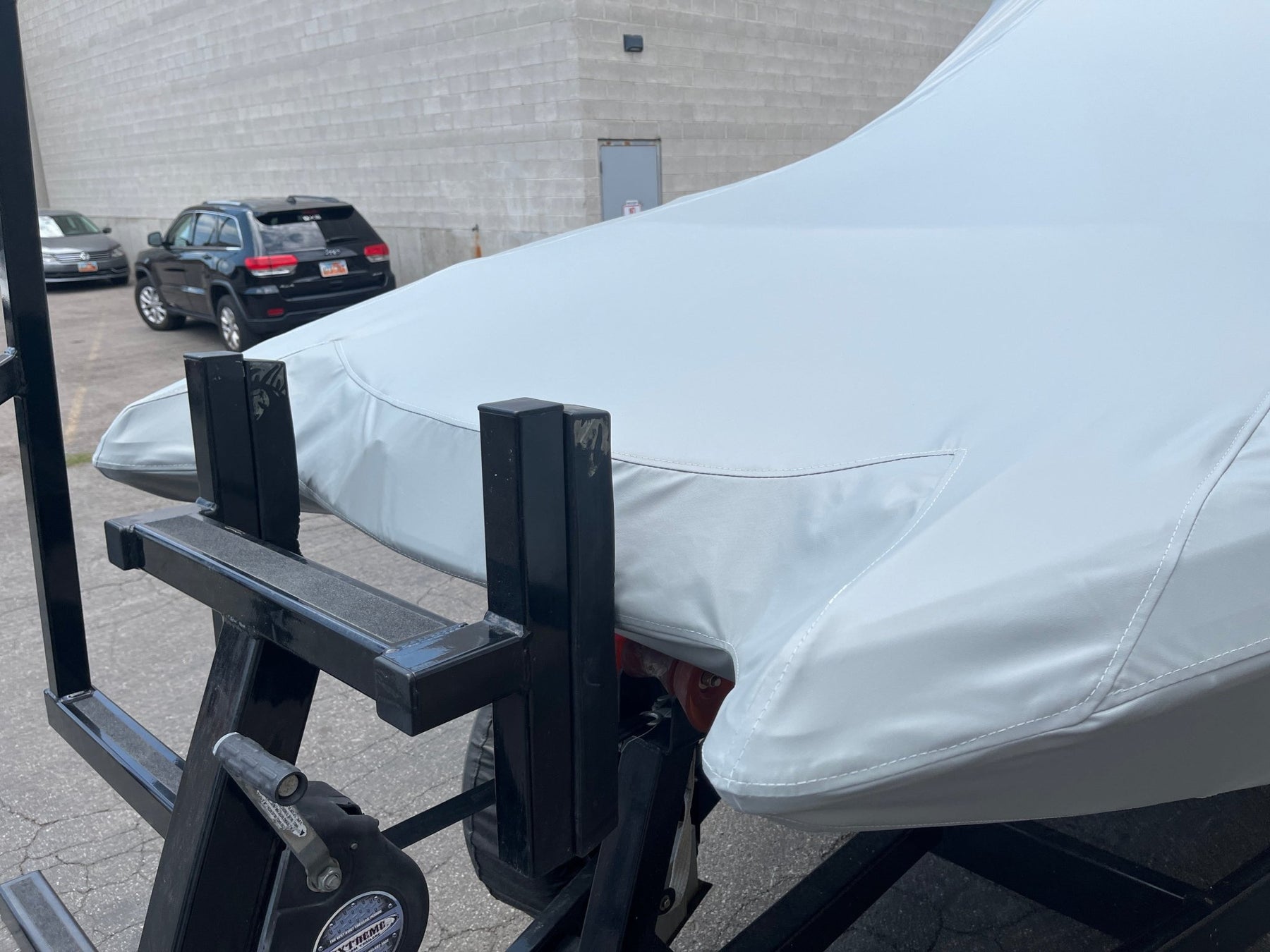MasterCraft X80 with the ZeroFlex 5.2 Tower, and XL FCT bimini - BoardCo