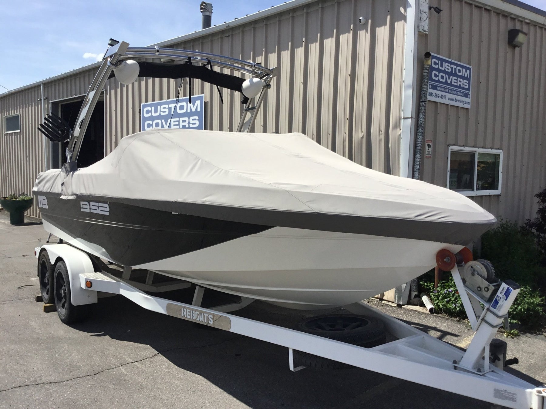MB B52 23' Forward Tubular Tower - BoardCo