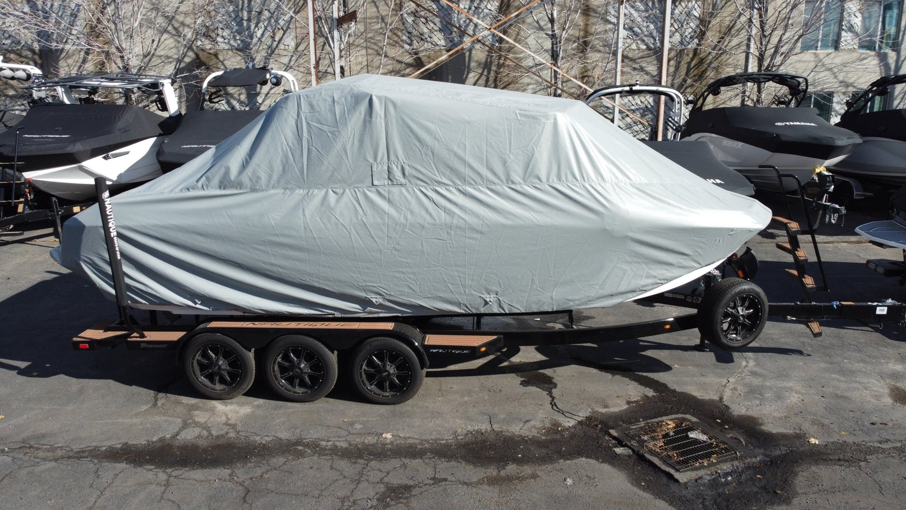 Nautique G23 with Telescoping Tower Double Up Storage Cover - BoardCo