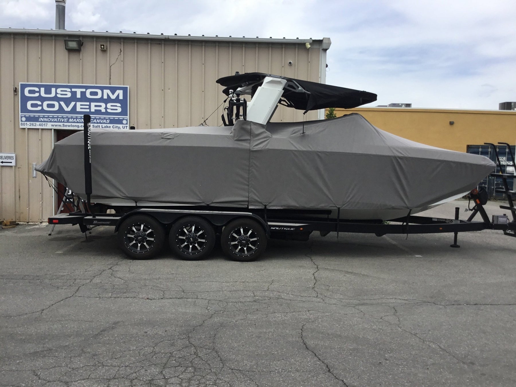 Nautique G25 Telescoping Tower Hull Cinch Cover - BoardCo