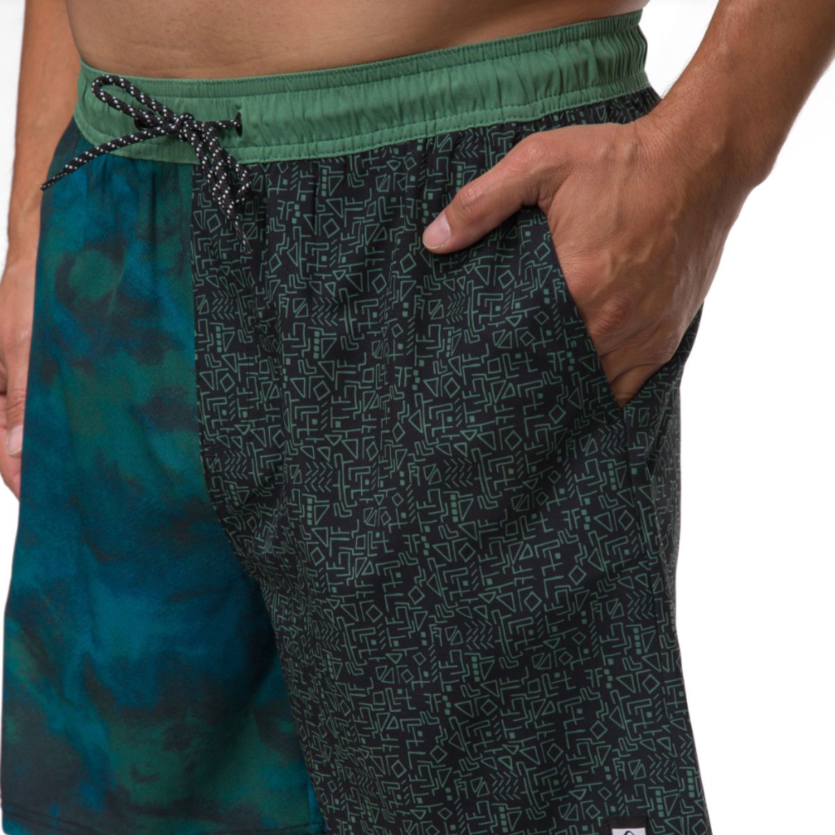 Reef Elliot Woven Short in Dark Ivy - BoardCo