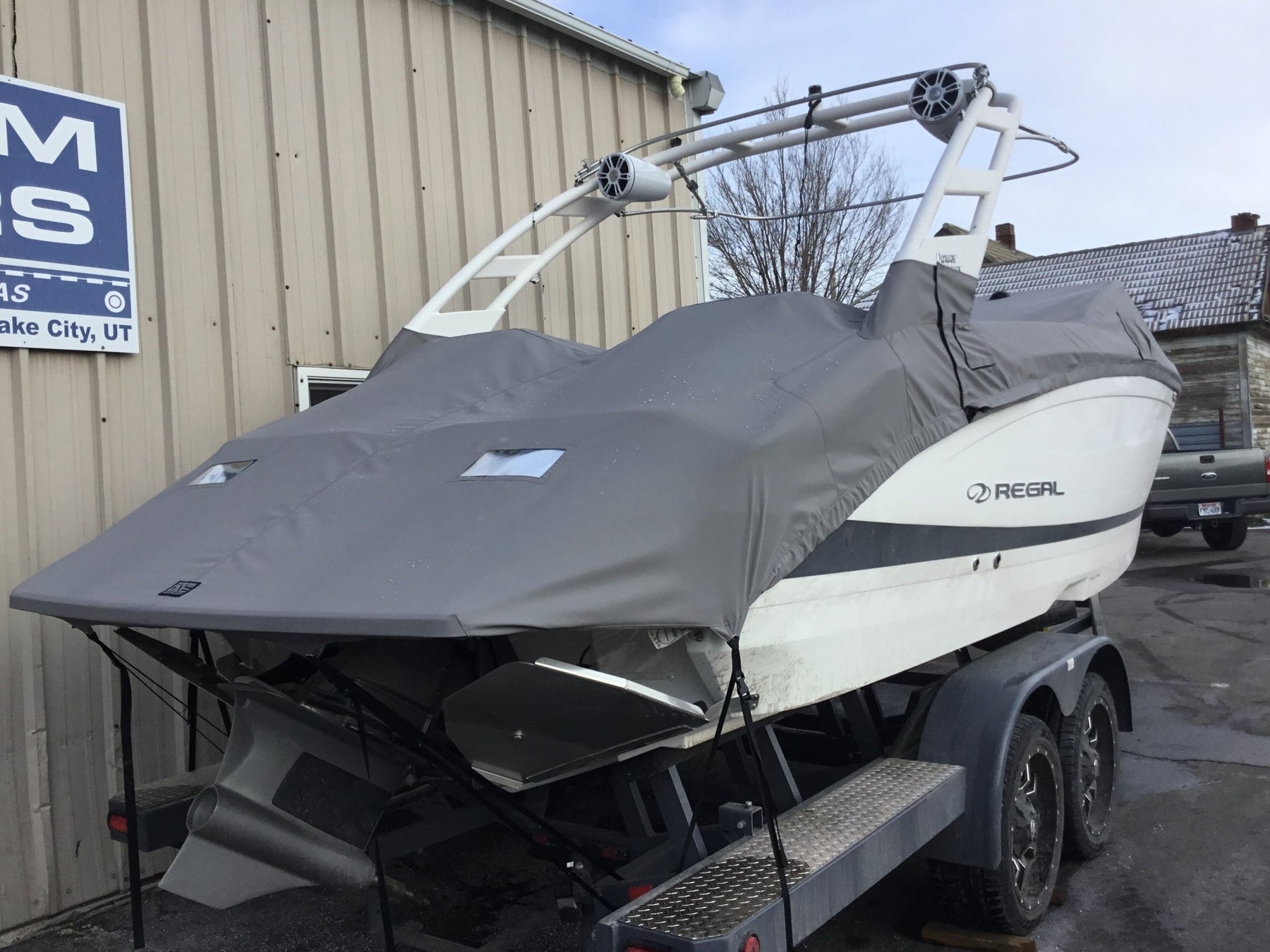 Regal LS6 Power Tower Cinch Cover - BoardCo