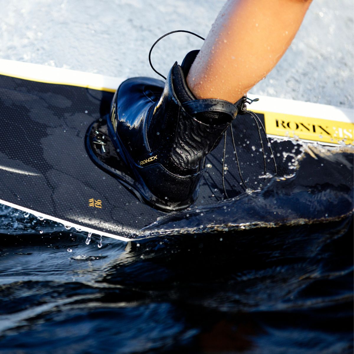 Ronix Rise Wakeboard 2024 - BoardCo