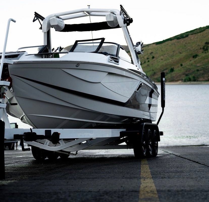 Must Have Accessories For Your Next Boating Trip! - BoardCo