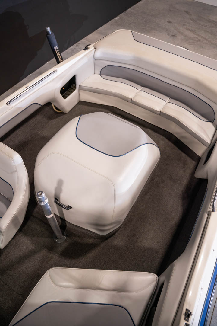 1997 Centurion Elite BR - BoardCo Boats