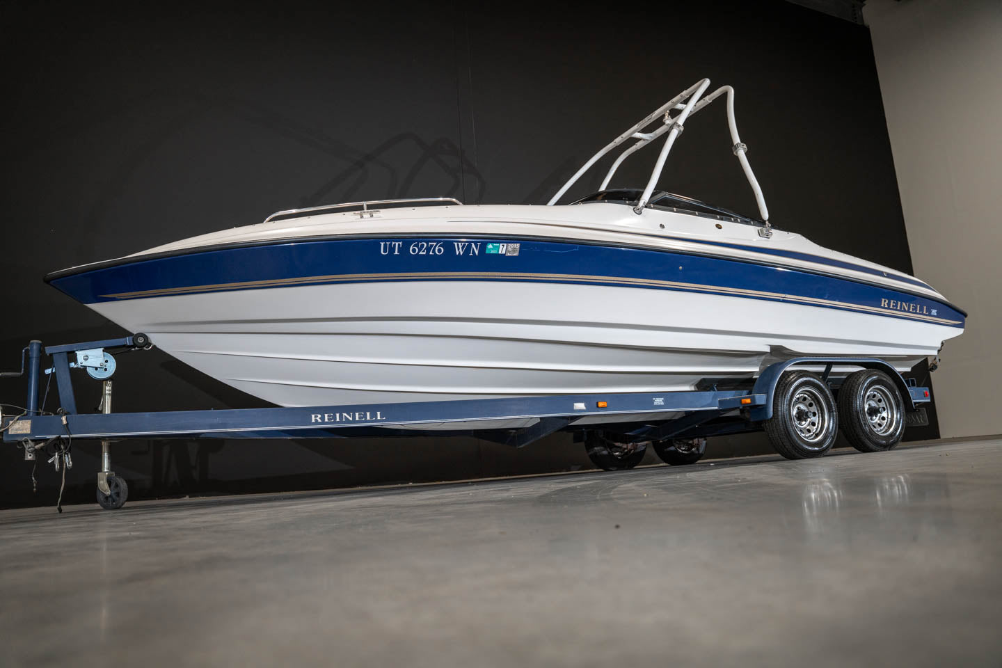 2000 Rienell 240BR - BoardCo Boats