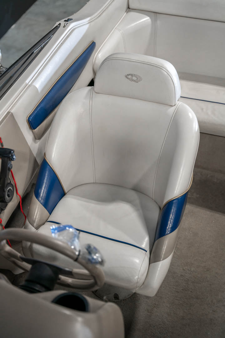 2000 Rienell 240BR - BoardCo Boats