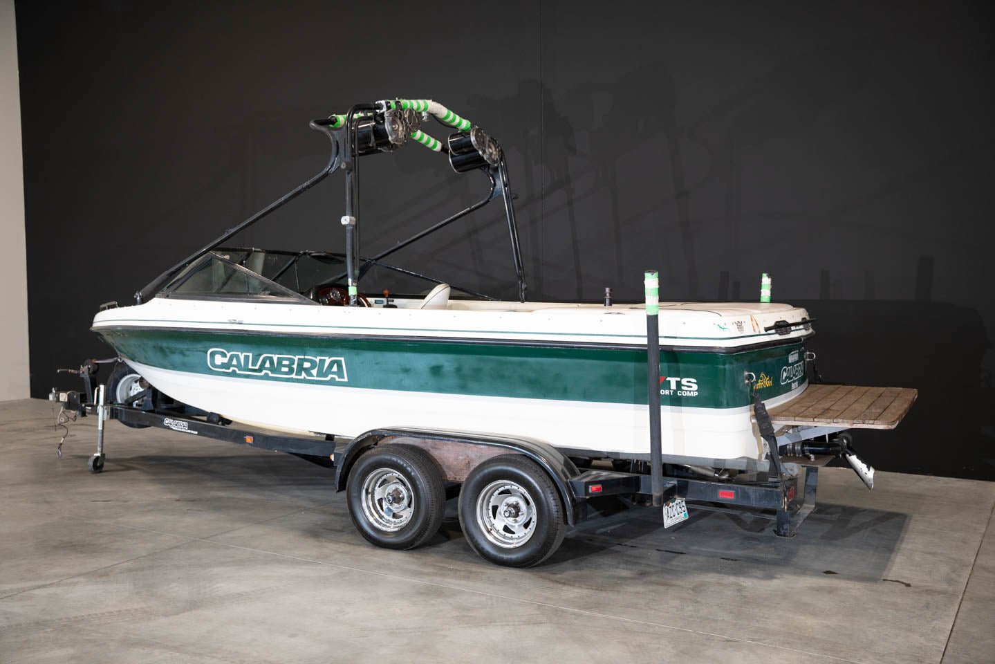 2001 Calibra VTS - BoardCo Boats