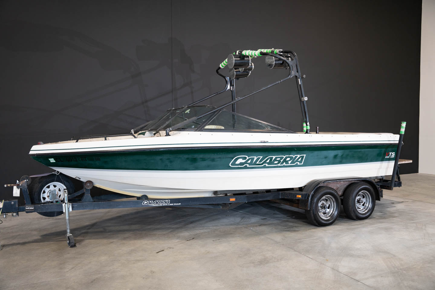2001 Calibra VTS - BoardCo Boats