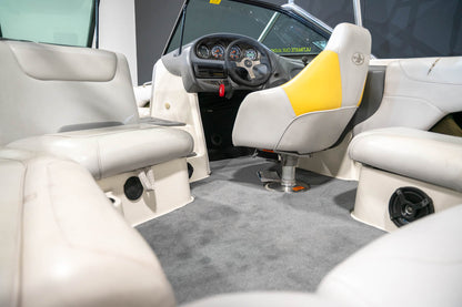 2004 Centurion Avalanche - BoardCo Boats