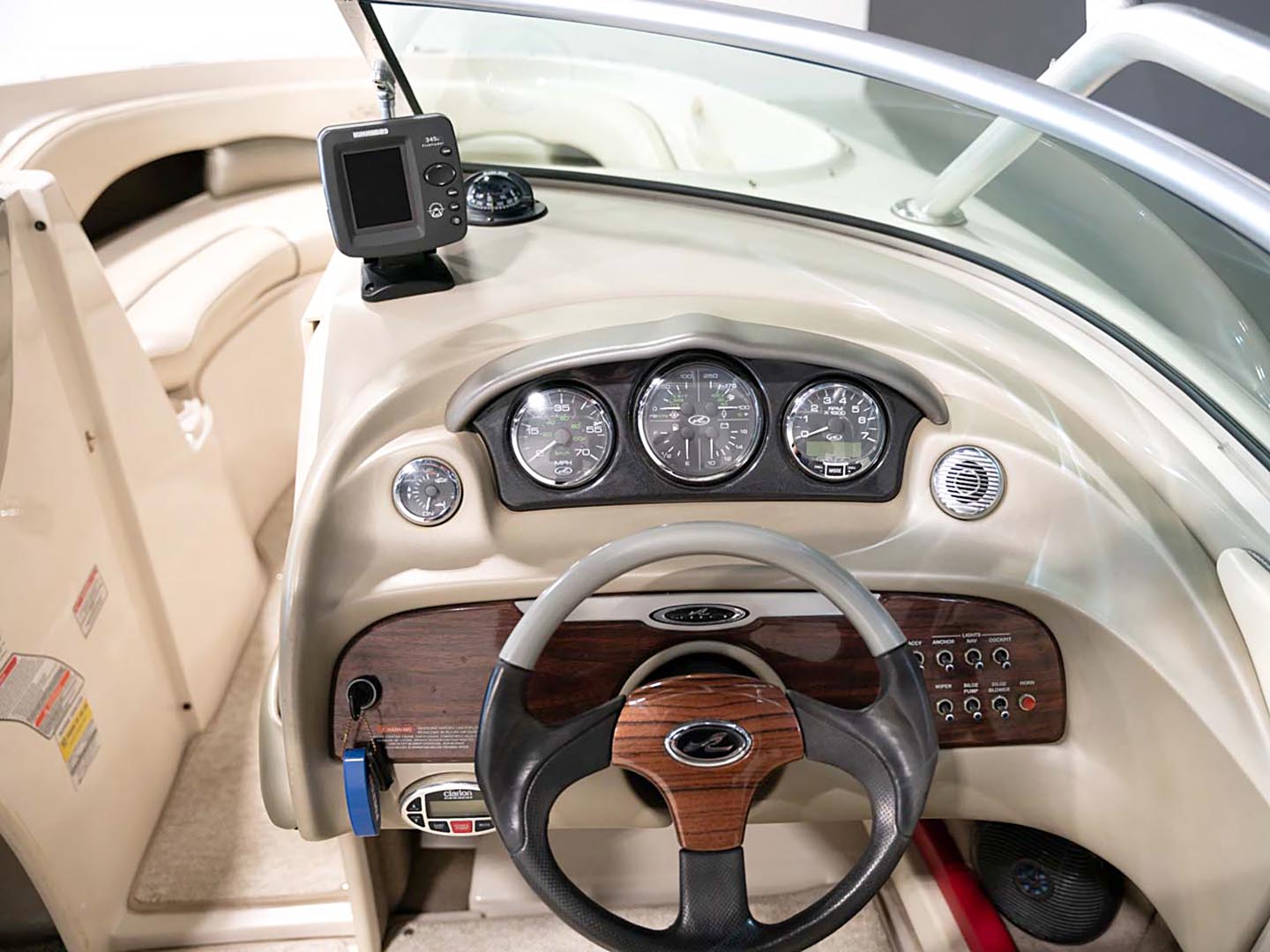 2004 Sea Ray 220 SELECT - BoardCo