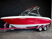 2004 Sea Ray 220 SELECT - BoardCo