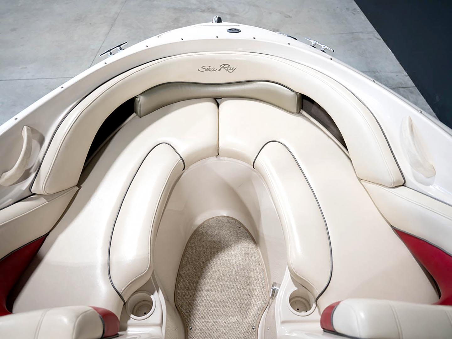 2004 Sea Ray 220 SELECT - BoardCo
