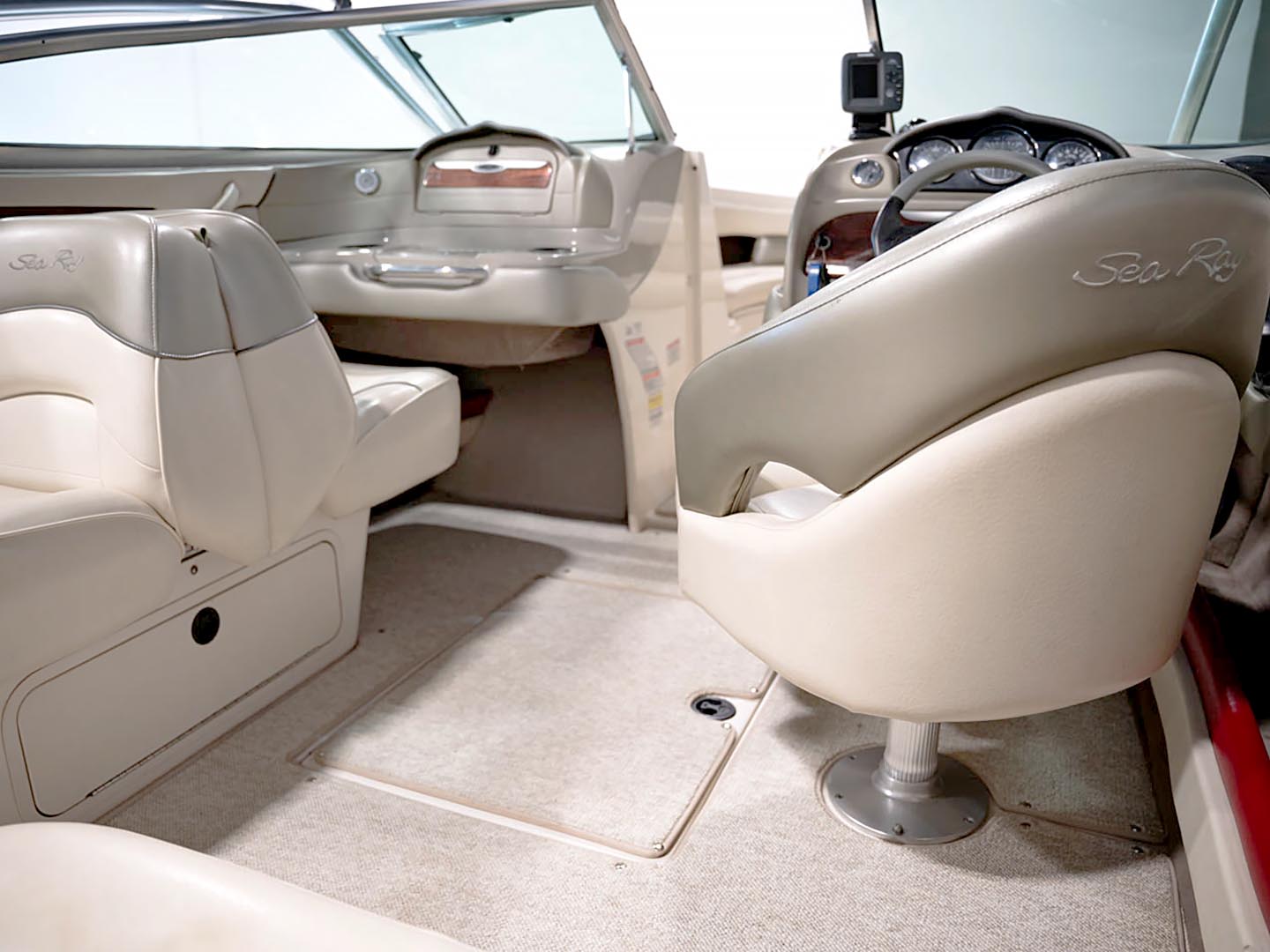 2004 Sea Ray 220 SELECT - BoardCo