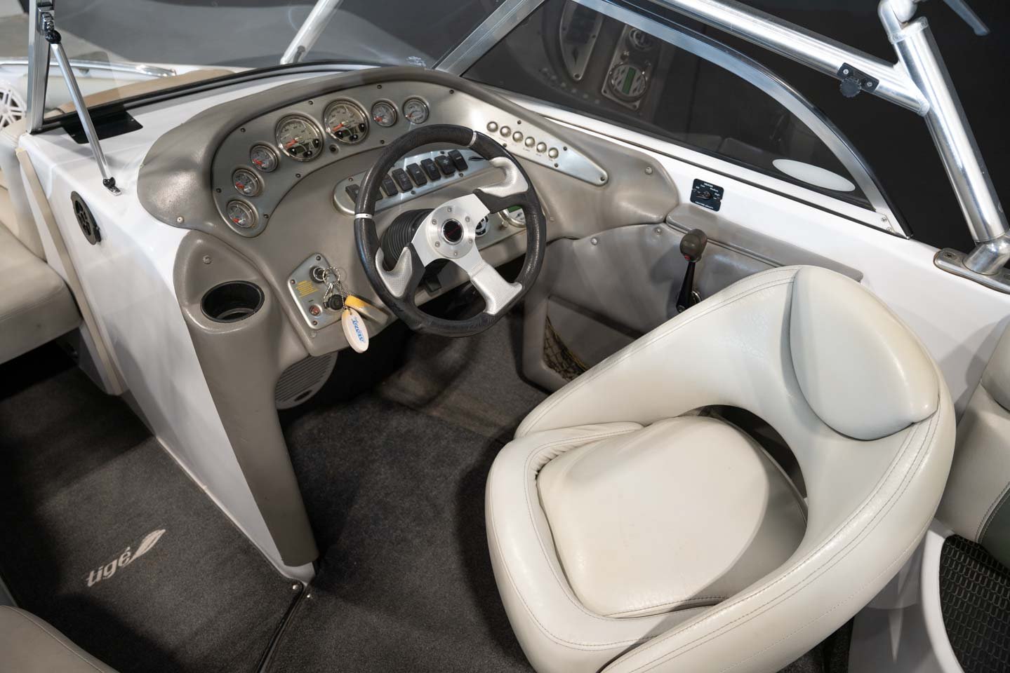 2004 Tige 22V - BoardCo Boats