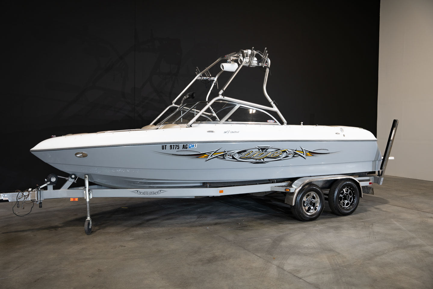 2004 Tige 22V - BoardCo Boats