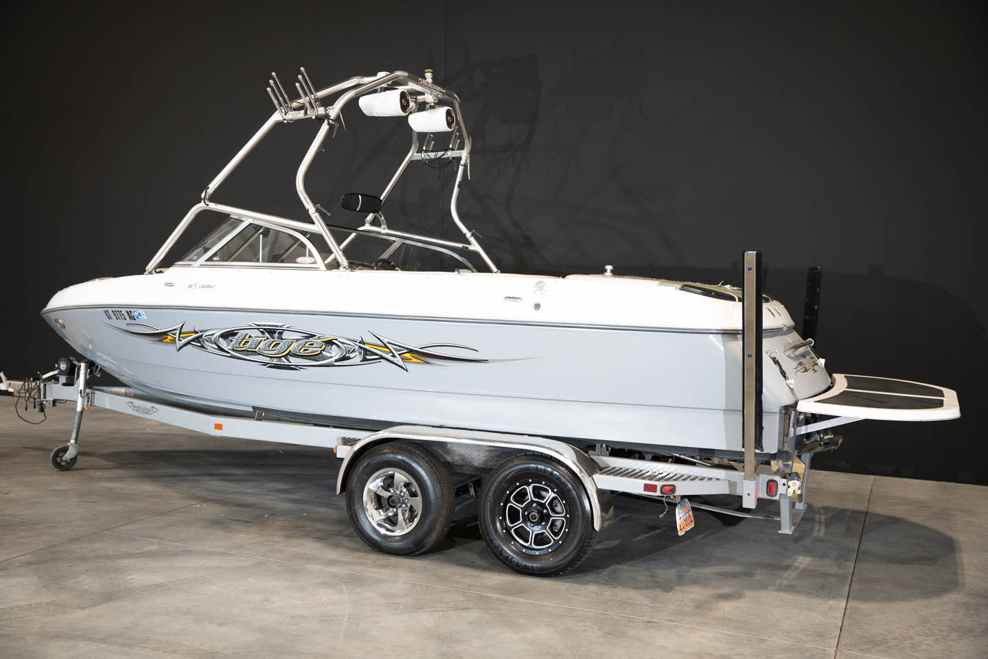 2004 Tige 22V - BoardCo