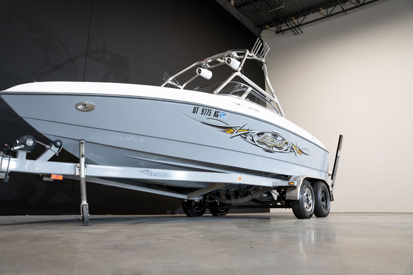 2004 Tige 22V - BoardCo Boats