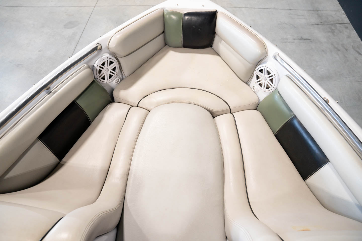 2004 Tige 22V - BoardCo Boats