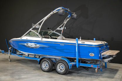 2005 Centurion Avalanche - BoardCo Boats