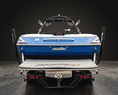 2008 Malibu 247LSV in Blue w/ White interior