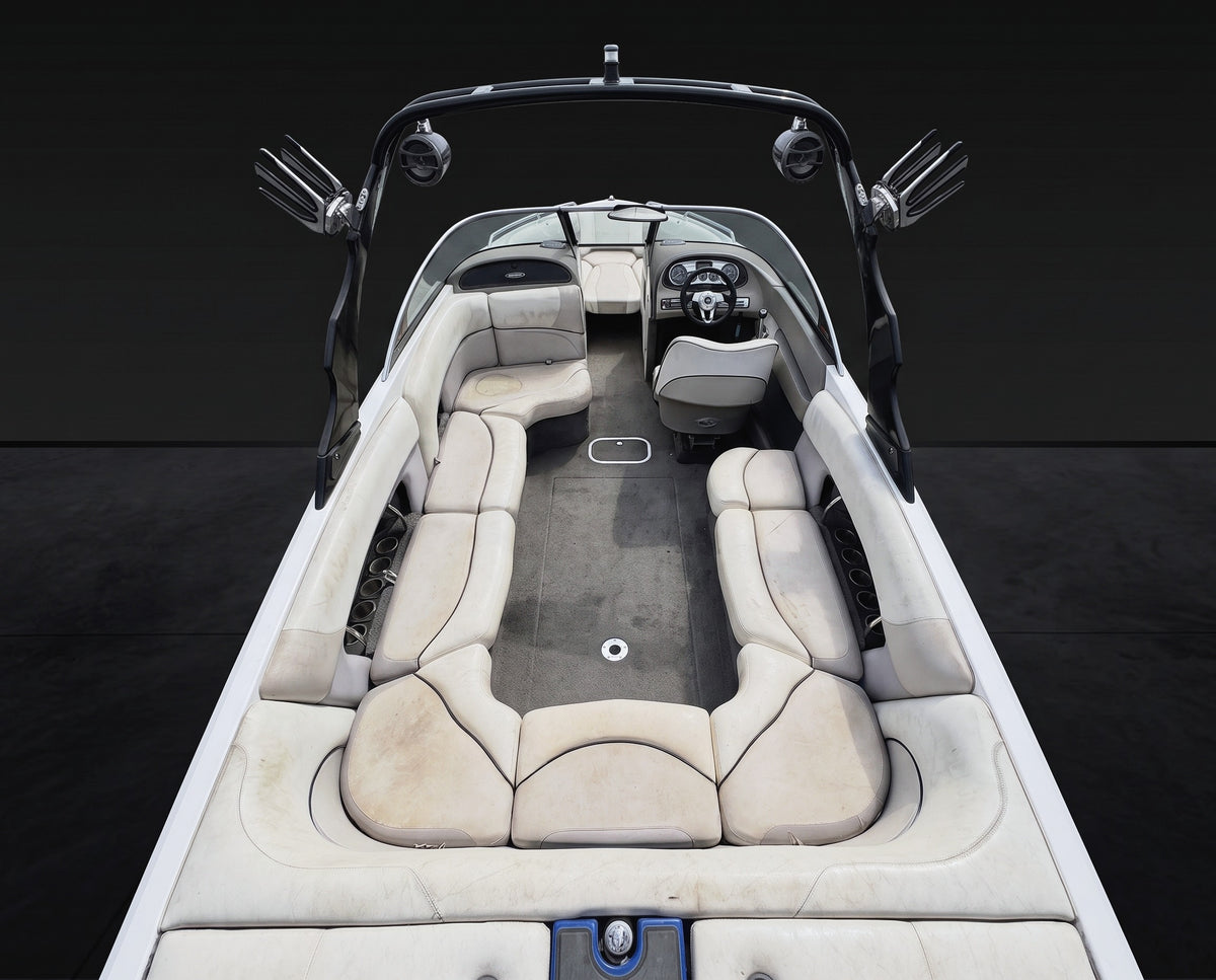 2008 Malibu 247LSV in Blue w/ White interior
