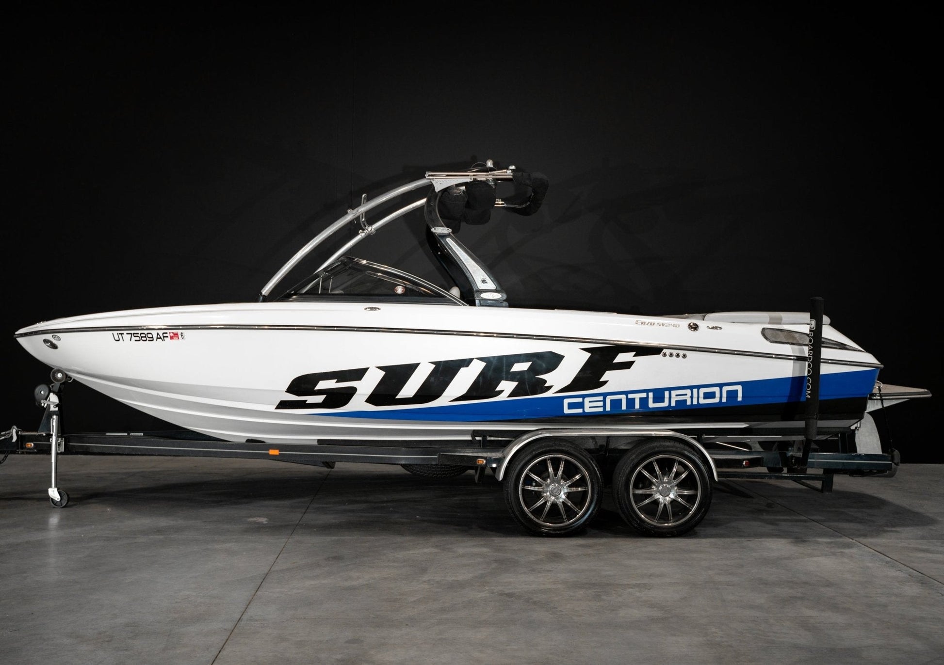 2008 Centurion SV240 - White / Blue - BoardCo Boats