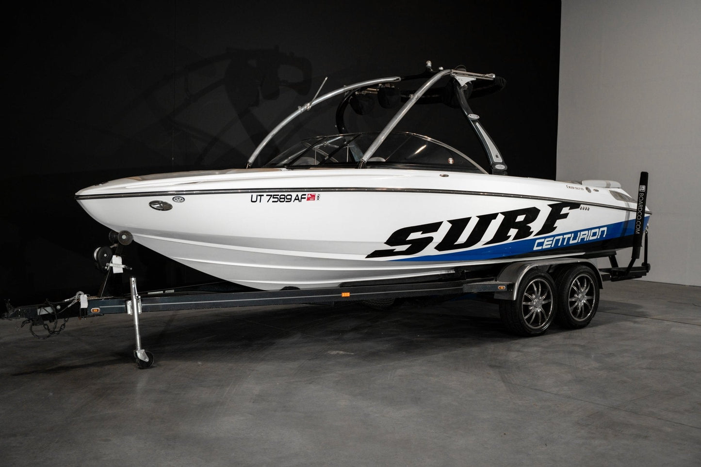 2008 Centurion SV240 - White / Blue - BoardCo Boats