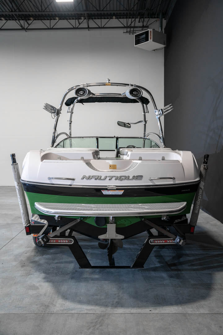 2008 Nautique 230 - BoardCo Boats