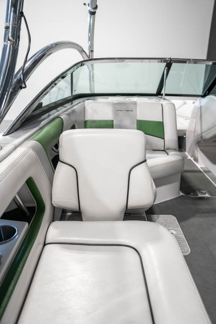 2008 Nautique 230 - BoardCo Boats