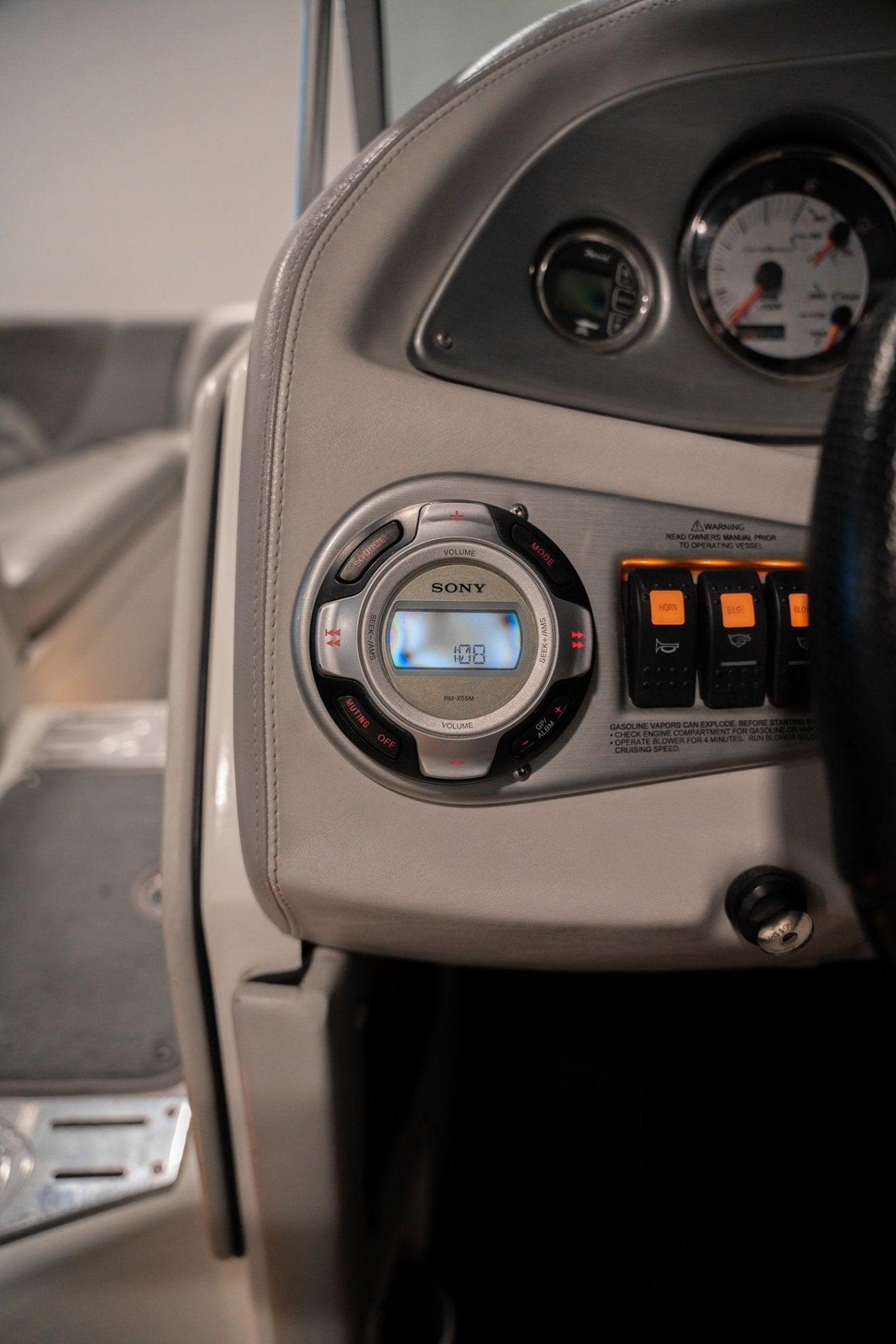 2009 Centurion Enzo SV240 - Black / Red / White - BoardCo Boats