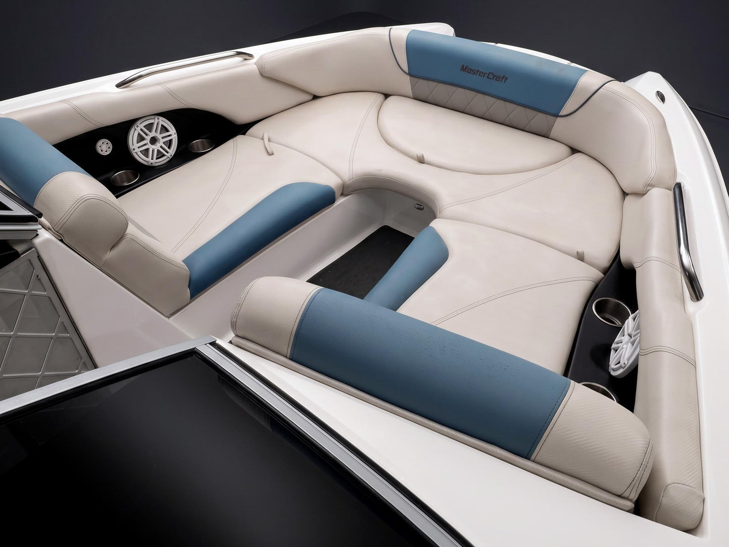 2011 Mastercraft X45 - White / Blue
