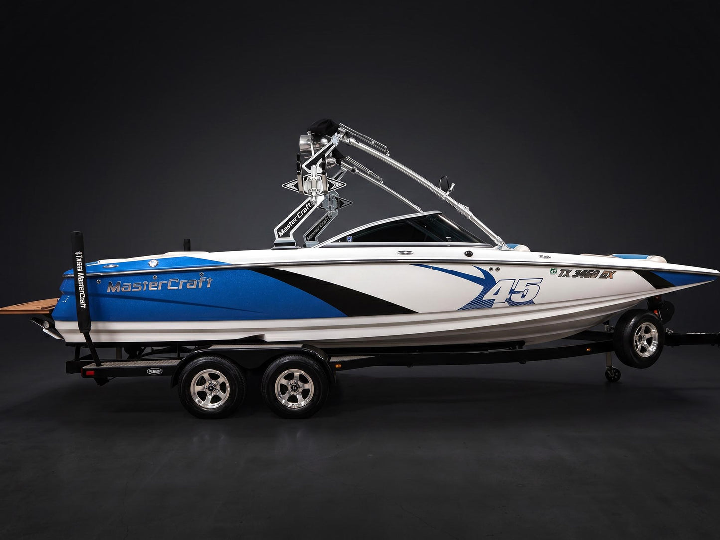 2011 Mastercraft X45 - White / Blue