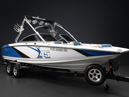 2011 Mastercraft X45 - White / Blue