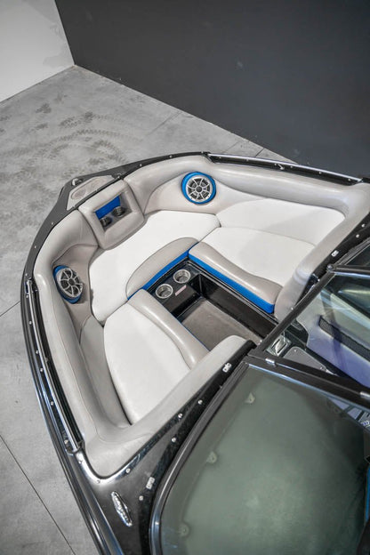 2013 Centurion SV244 - BoardCo Boats