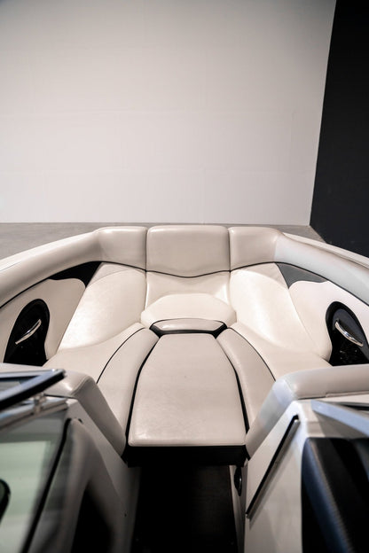 2013 Supreme V226 - BoardCo Boats